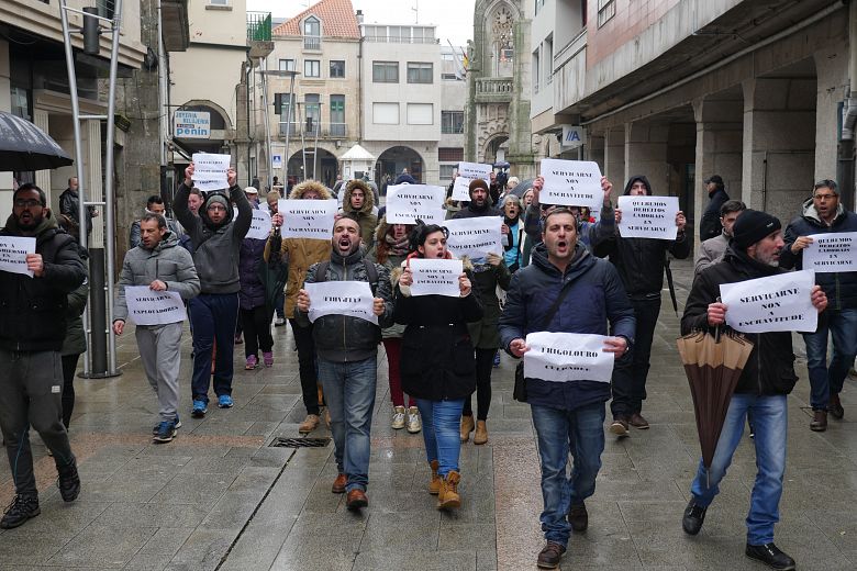 2016 03 18 ProtestaPorrinhoFolgaServicarneFrigolouro01.jpg
